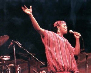 2C_24_Monterey84-Reeves1             